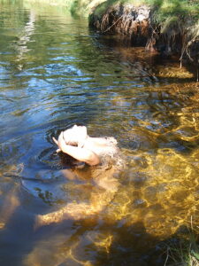 Read more about the article Confessions d’Anonyme : Ma Baise Sauvage avec le Voisin du Palier