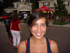 Read more about the article Le Secret du Palier : Ma Baise Sauvage avec Yves le Voisin Sculpteur