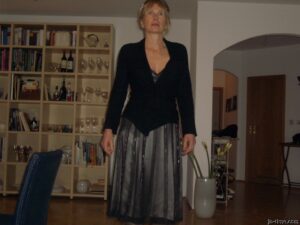 Read more about the article Confessions d’Anonyme : Ma Baise Risquée avec le Voisin du Palier