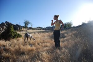 Read more about the article Le secret torride du palier : ma baise risquée avec Nico, mon voisin