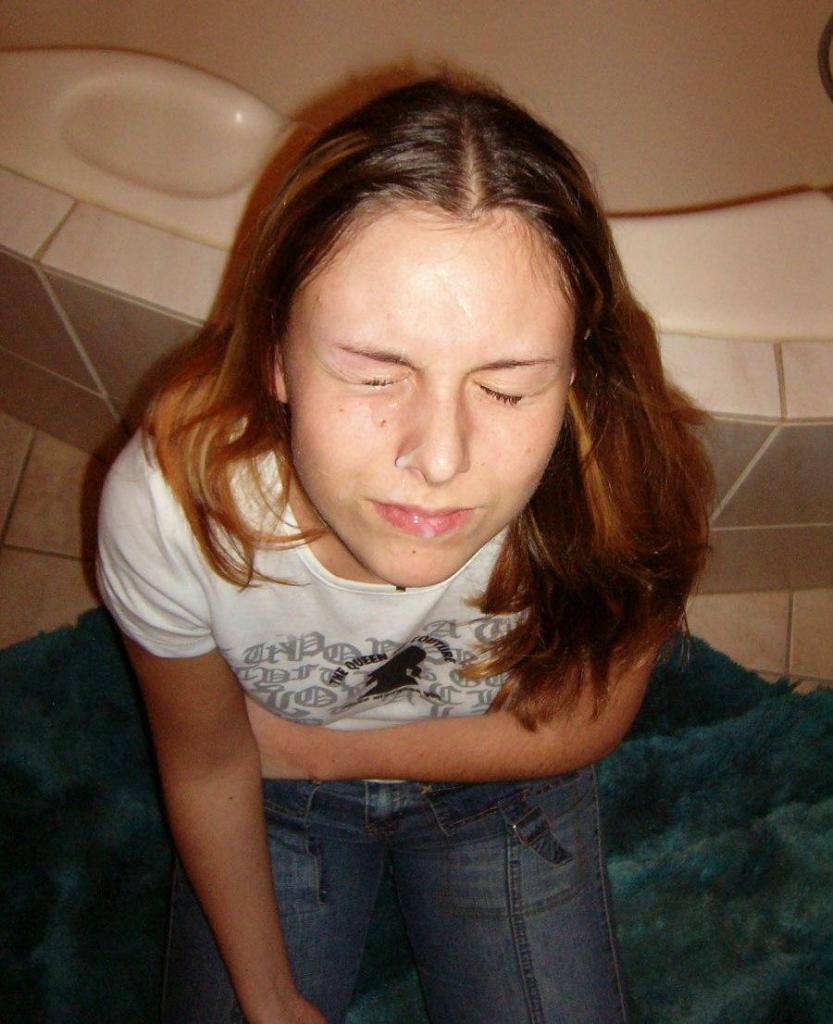 You are currently viewing Anonyme, la Voisine Secrète : Le Frisson Interdit du Palier