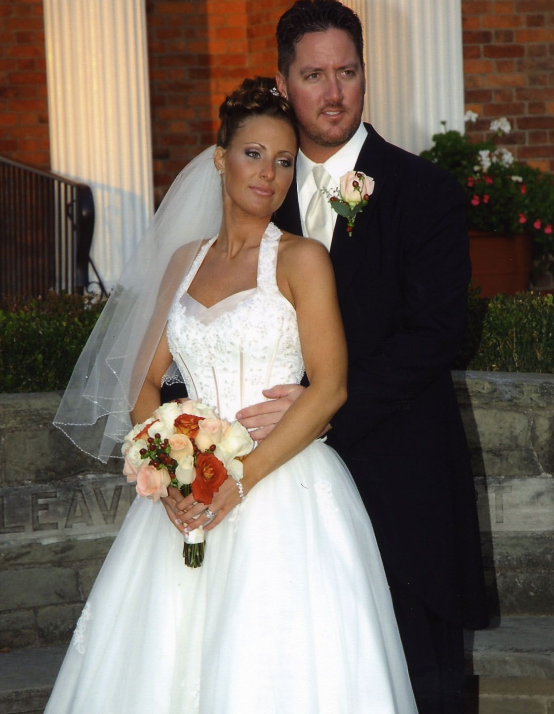 Read more about the article La Voisine Anonyme : Ma Baise Risquée au Bord de la Piscine avec le Proprio